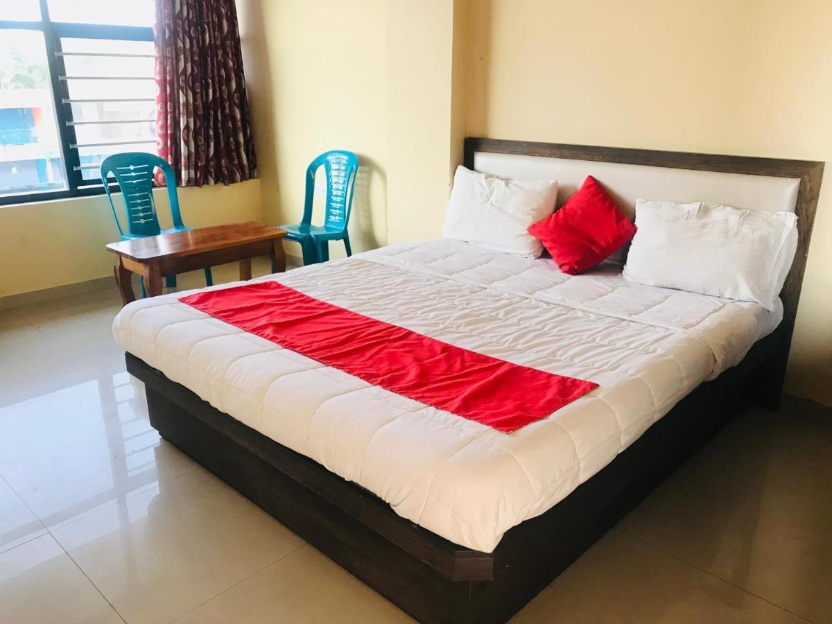 Staymaker Prakash International Gonikoppal Exterior photo